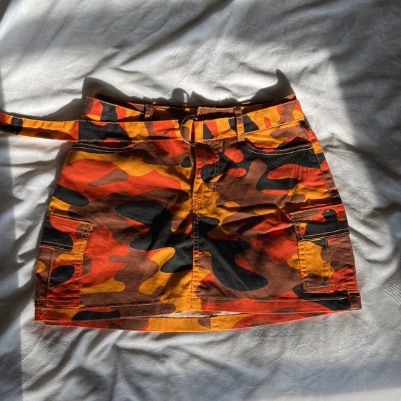 Orange multi colored army camo mini skirt - Picture 5 of 5